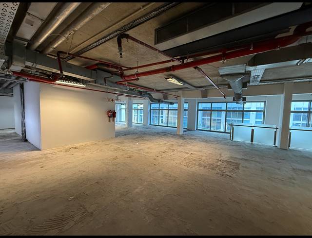 1,305M² OFFICE TO LET IN ROSEBANK